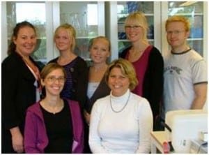 Dr. Anna Forsby og hendes forskningsgruppe ved institut for Neurokemi, Stockholm Universitet.